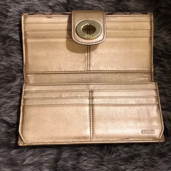 Barely Used Authentic COACH Wallet - Picture 4 of 5